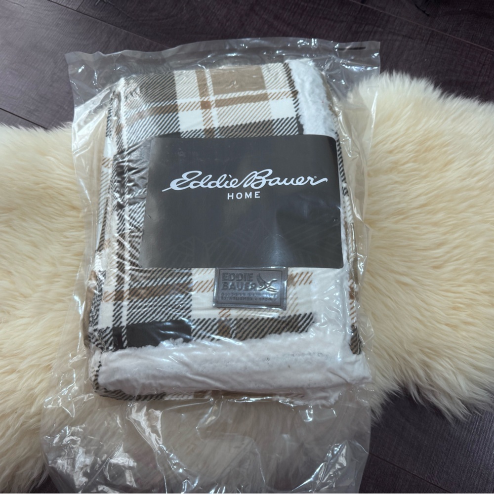 Eddie Bauer Rugged Ultra Soft Plush Fleece Throw Blanket - Plaid Beige 60” x 50”